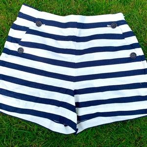 Adorable striped shorts!